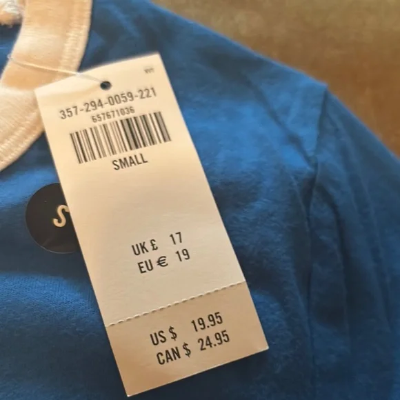 Hollister Blue and White Short Sleeve Tee - Picture 3 of 7